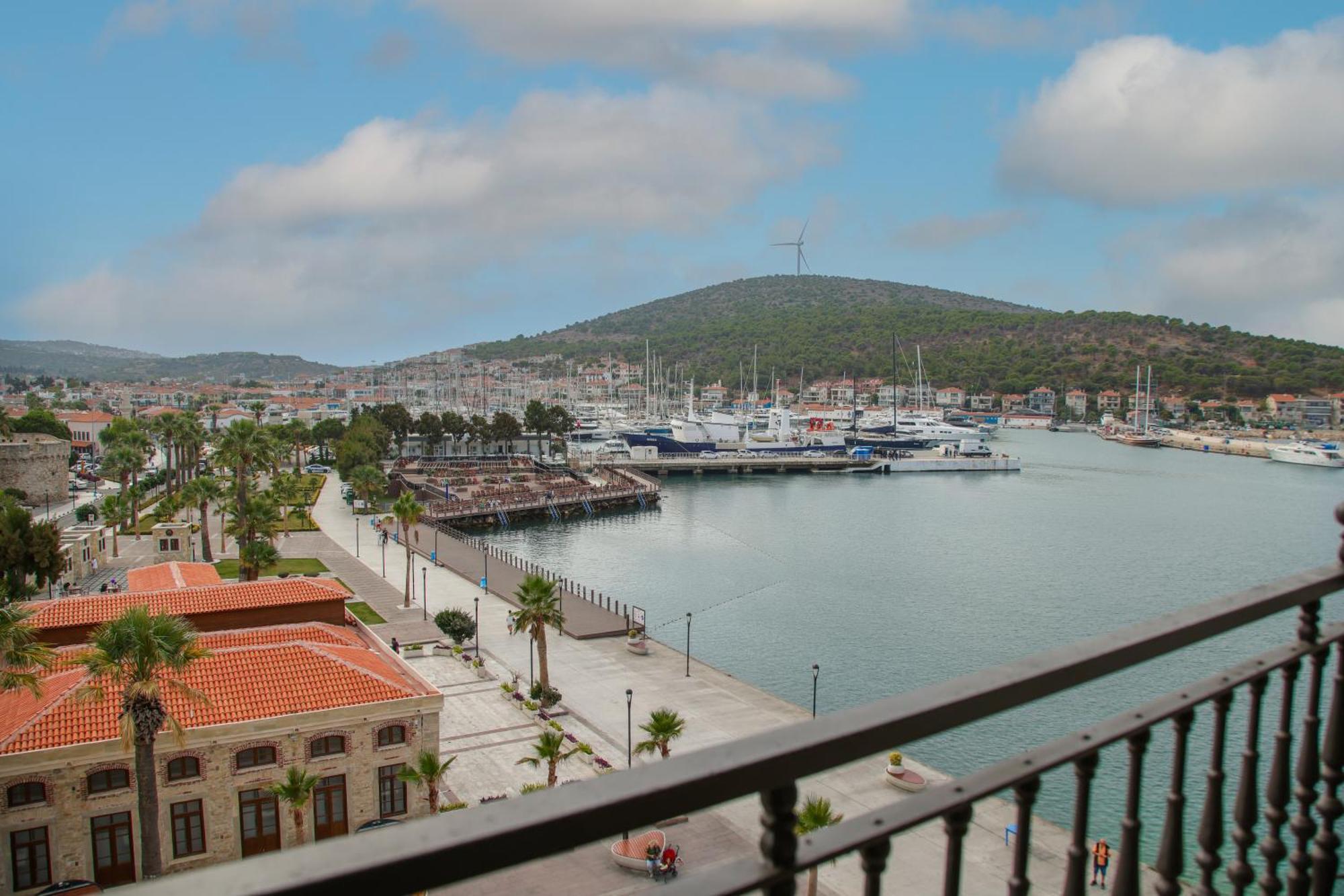 Ertan Otel Çeşme Esterno foto