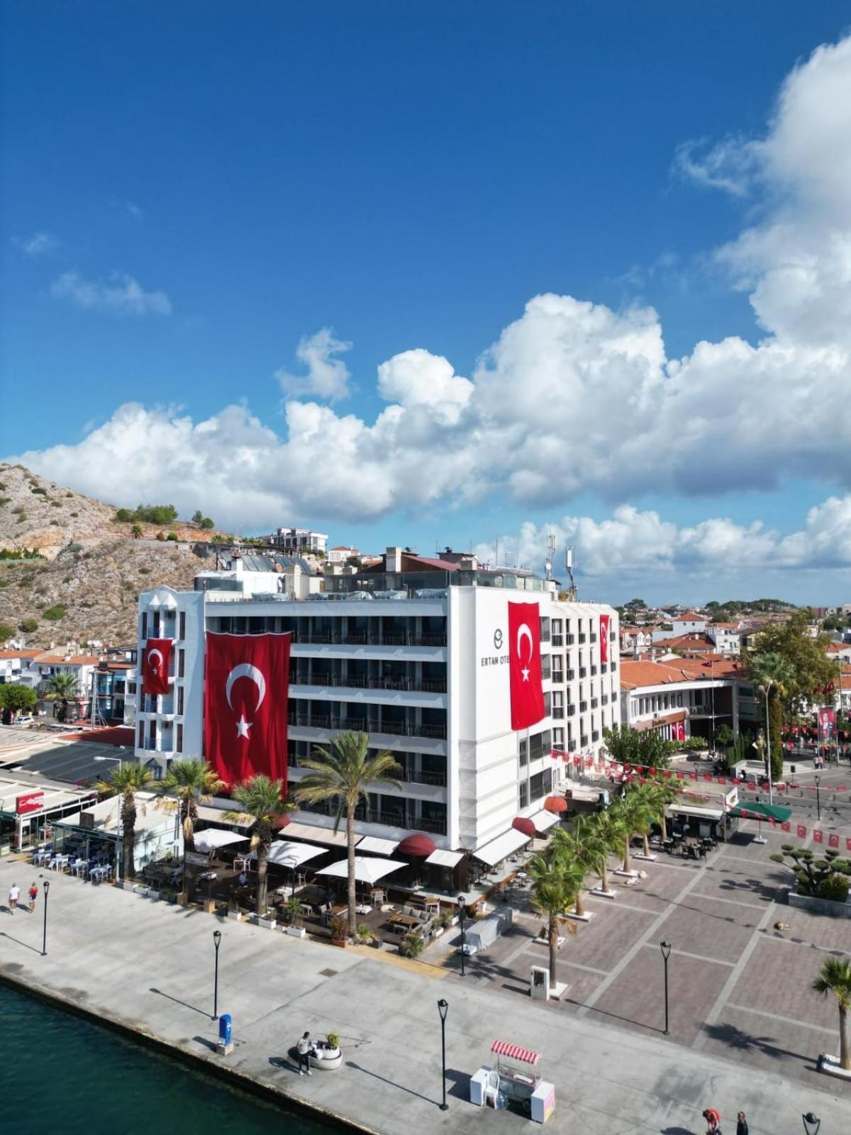 Ertan Otel Çeşme Esterno foto